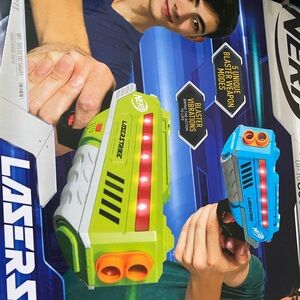 Nerf Action Figures Green and Blue Playset